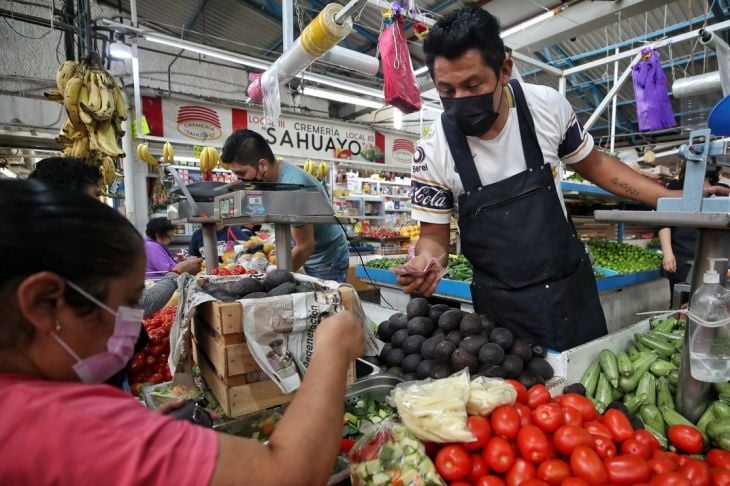 La Jornada Maya Nacional La Jornada Inflaci N Baja Ligeramente En