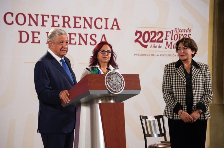 La Jornada Maya Enrique Galván Ochoa Leticia Ramírez la maestra de