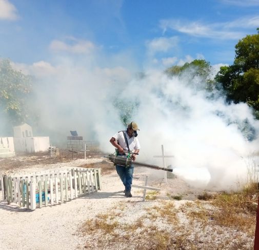 La Jornada Maya Campeche La Jornada Maya Fumigan Contra El Dengue