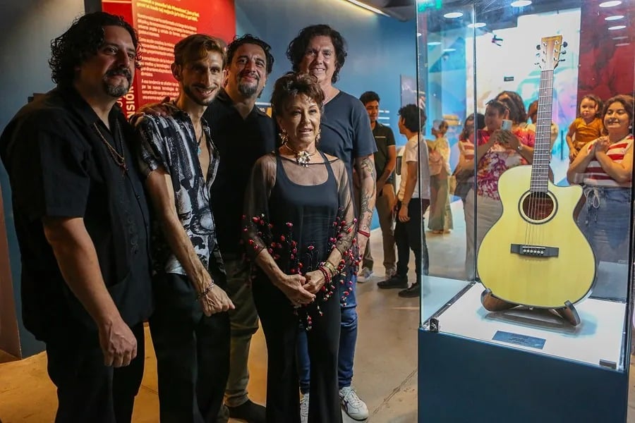 La Jornada Maya Yucat N Efe La Guitarra Curandera De Alejandro