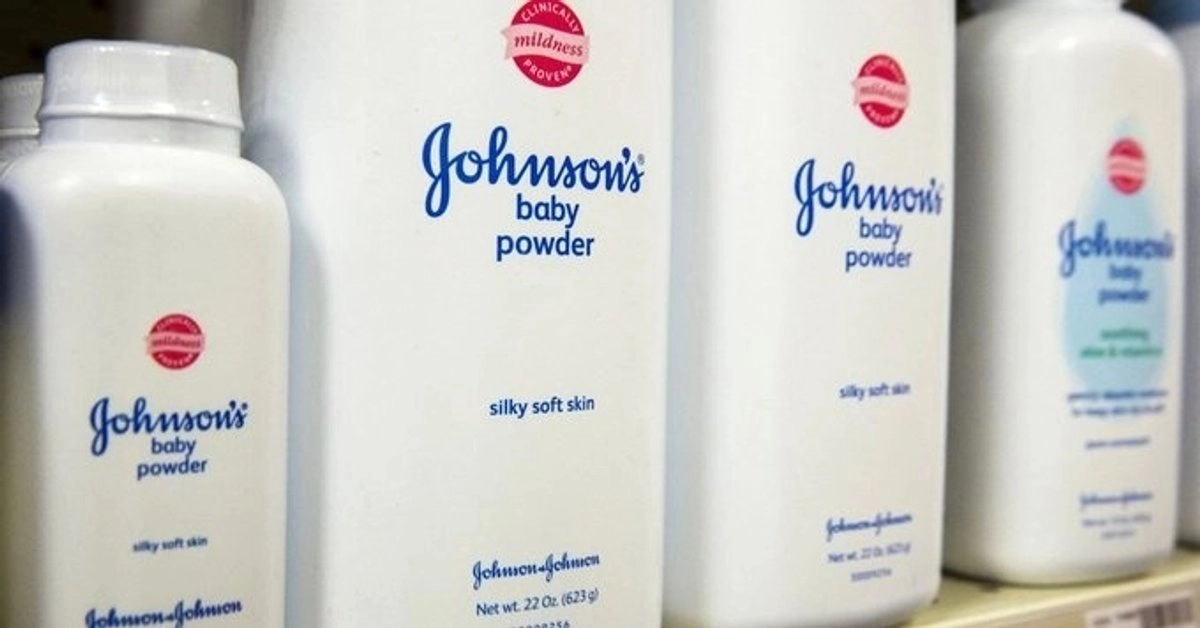 Johnson & Johnson deberá pagar 40 mdd a dos mujeres por caso de cáncer de ovario tras usar su talco