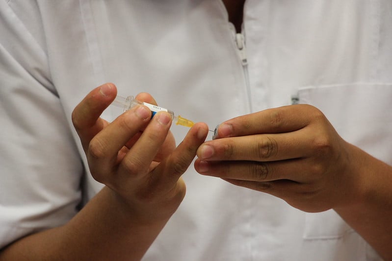 Cofepris aprueba registro de la vacuna contra el dengue elaborada por Takeda