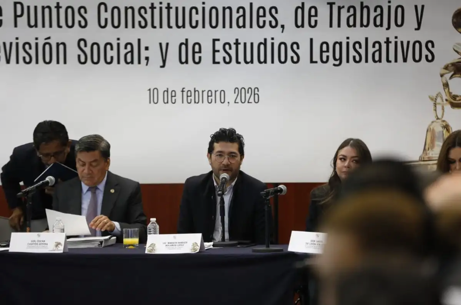 Senado aprueba en comisiones semana laboral de 40 horas; se aplicará de forma gradual