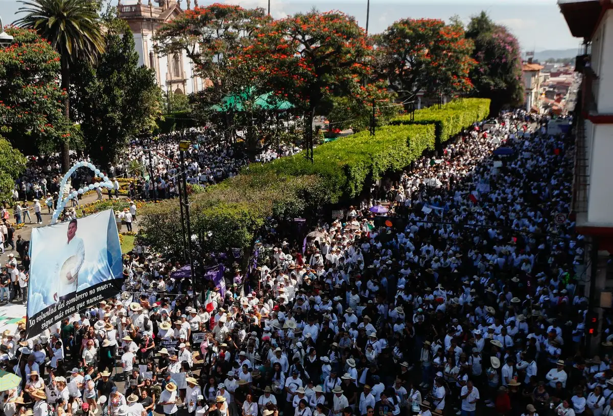 Marchan miles por la paz; no nos vamos a ir de Michoacán: Sheinbaum