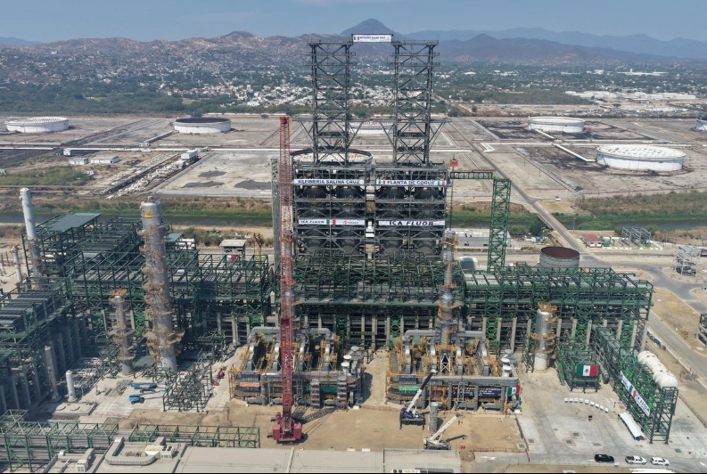 Pemex sofoca conato de incendio en refinería de Salina Cruz, Oaxaca