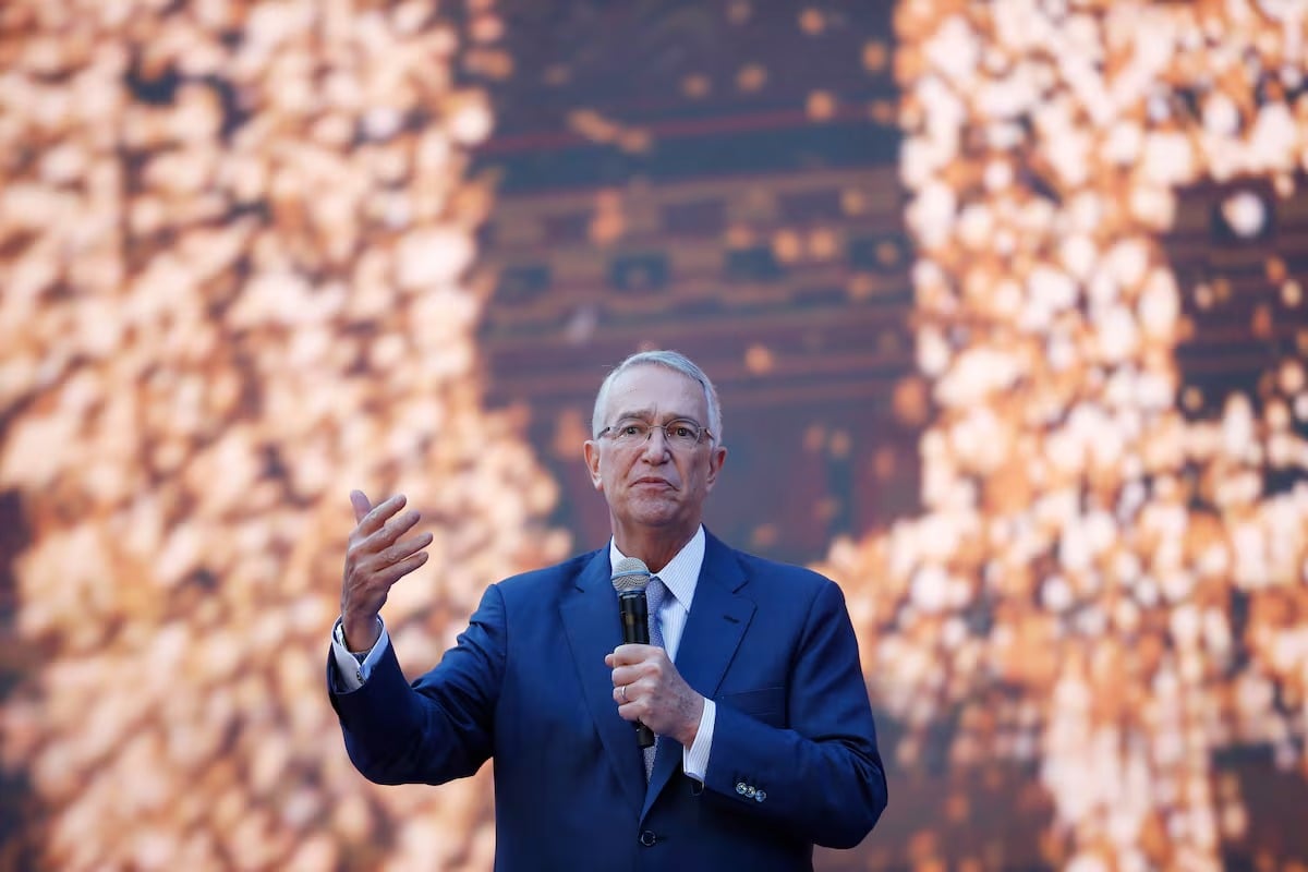 Salinas Pliego pide auxilio: Tv Azteca va a concurso mercantil por deudas y debilidad financiera