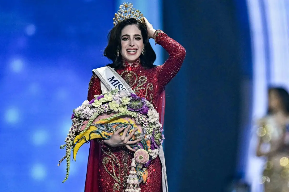La mexicana Fátima Bosch gana Miss Universo 2025