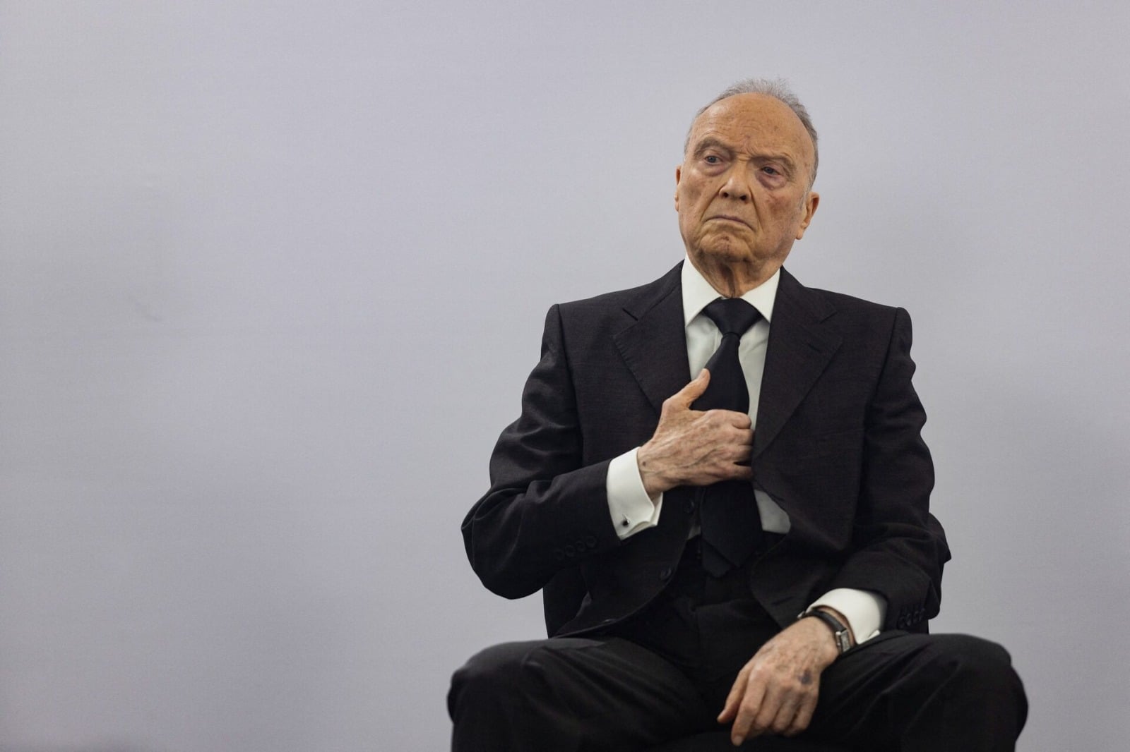 Alejandro Gertz Manero renuncia a la Fiscalía General de la República; Senado acepta dimisión