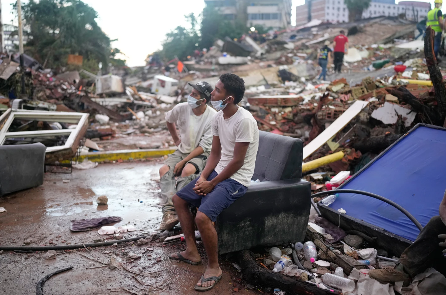 Trabajadores humanitarios alertan de enfermedades y hospitales desbordados tras sismos en Venezuela