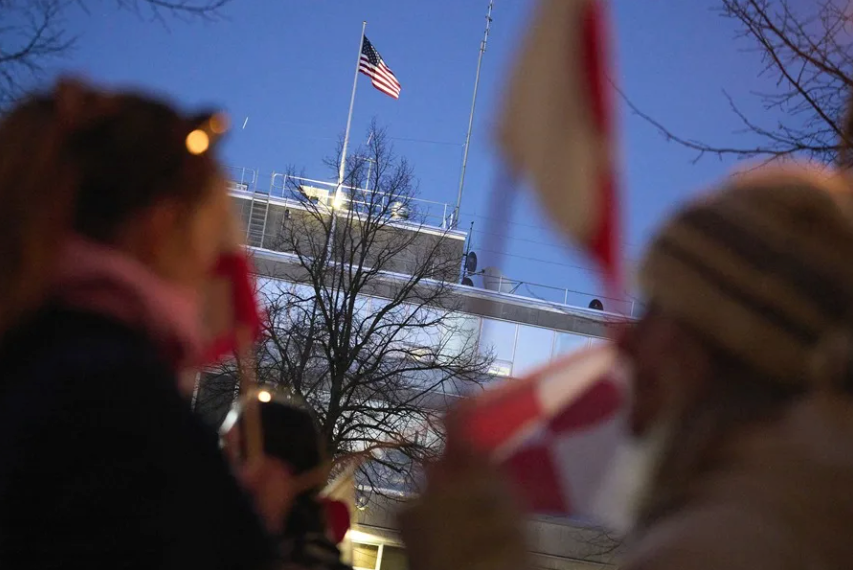 Dinamarca y EU no resuelven discrepancias; países europeos enviarán tropas a Groenlandia