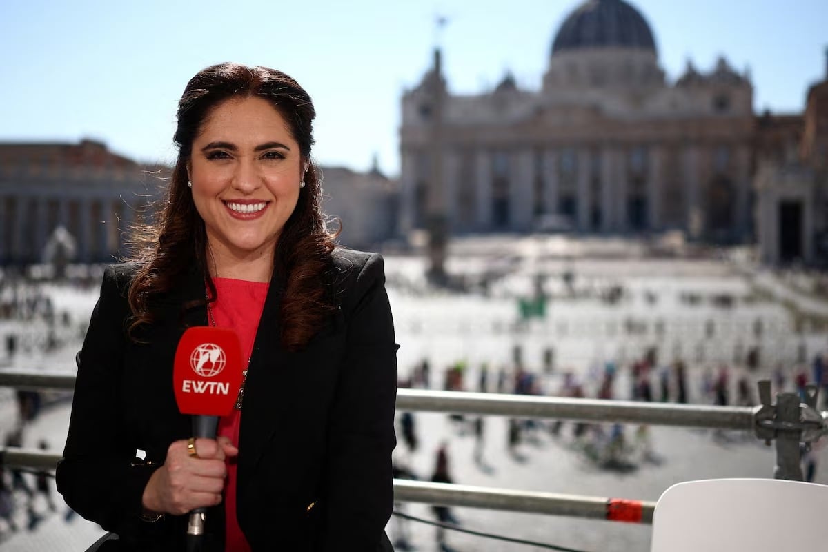 León XIV nombra a mexicana Montserrat Alvarado, como jefa de Comunicación en El Vaticano