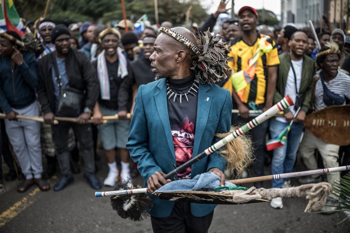 Miles realizan marcha xenofóbica en Sudáfrica para pedir la expulsión de migrantes