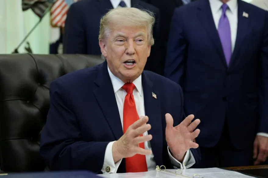 Trump afirma que el acuerdo con Irán se firmará el domingo y Ormuz quedará abierto