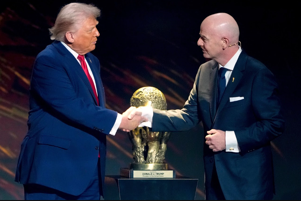 Trump defiende a Infantino y advierte que sería un ''terrible error'' sustituirlo en la FIFA