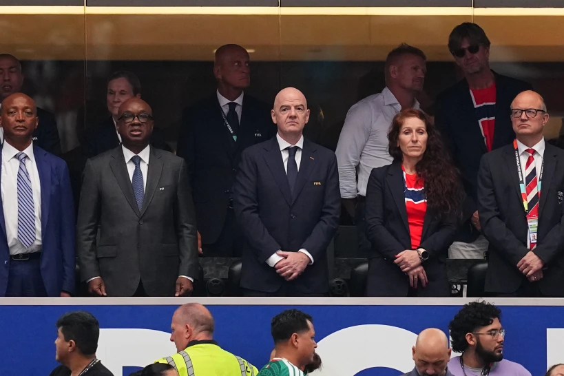 Gianni Infantino apretó el ''botón de autodestrucción'', afirma el patrón de la Liga Premier 