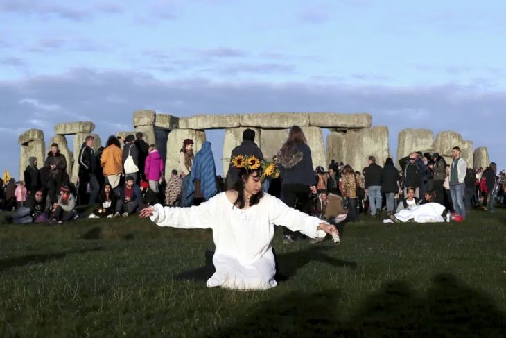 solsticio de verano de stonehenge amanecer