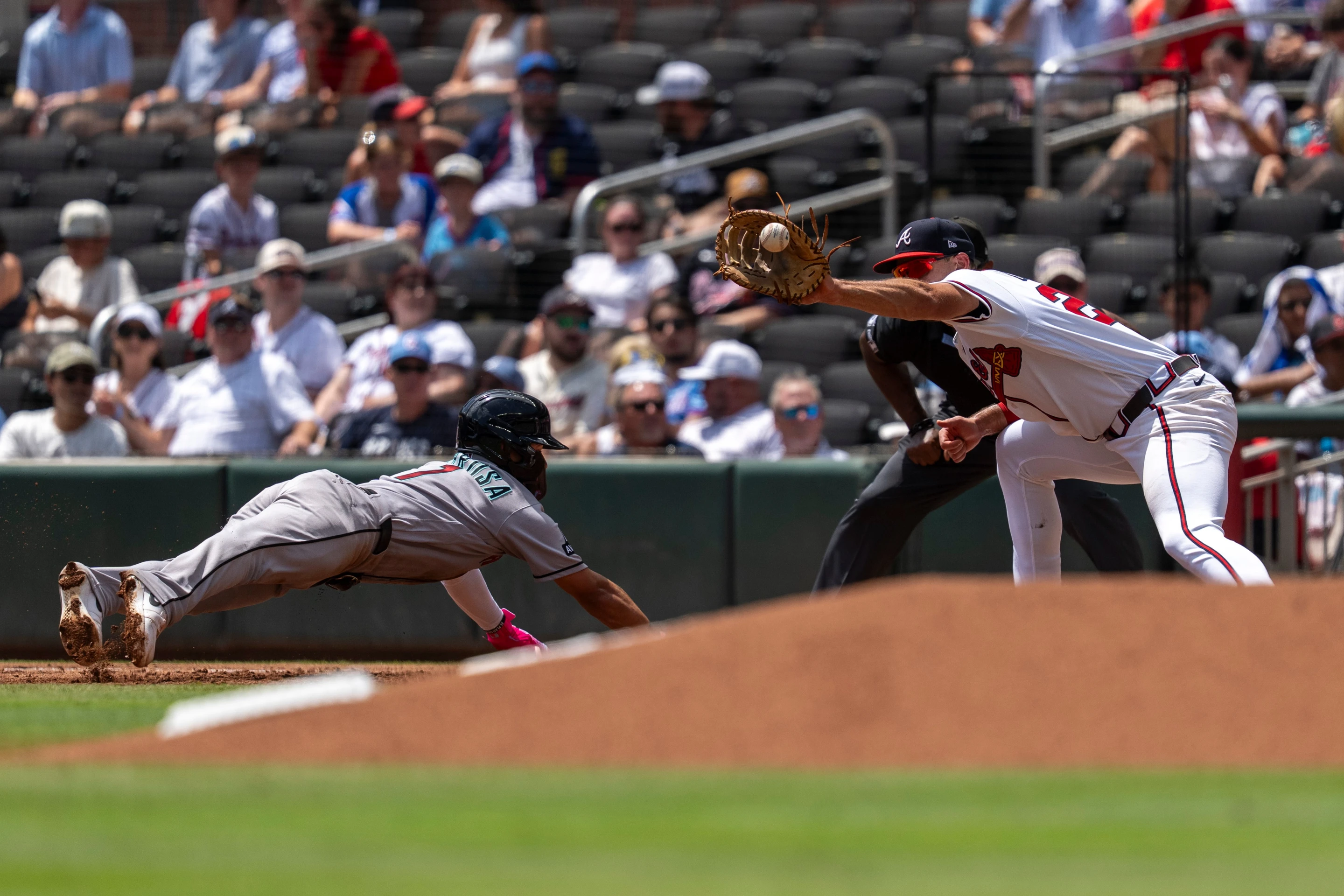Los Cerveceros vencen a Skubal y se llevan la serie ante los Dodgers: 6-2