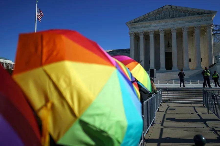Corte Suprema de EU rechaza hacer inconstitucional el matrimonio igualitario