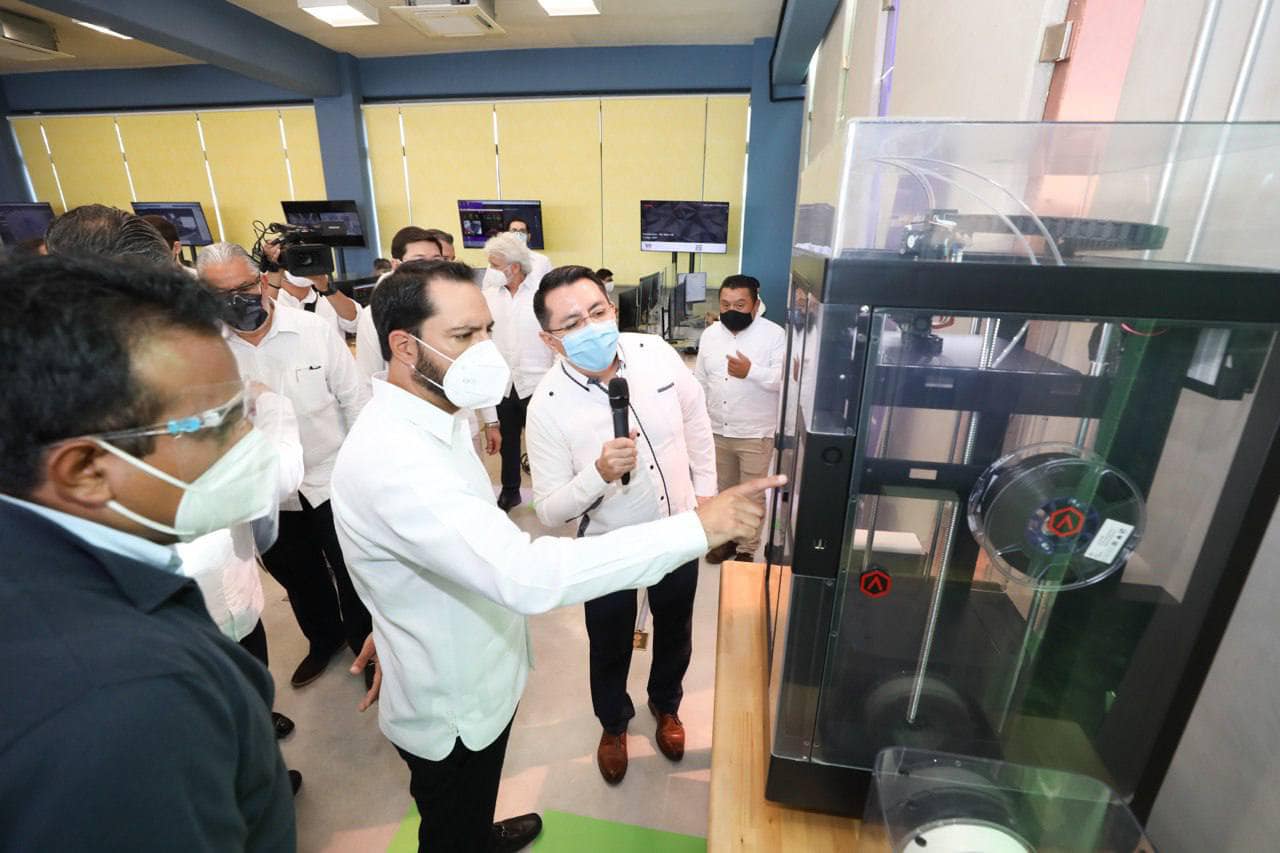 La UPY capacita en tecnología y diseño digital en aeronáutica