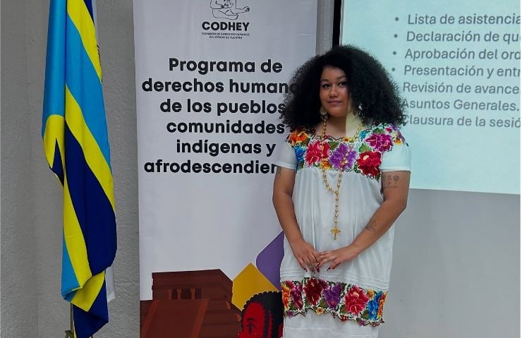 Flore May: la voz afromaya feminista que impulsa a las juventudes