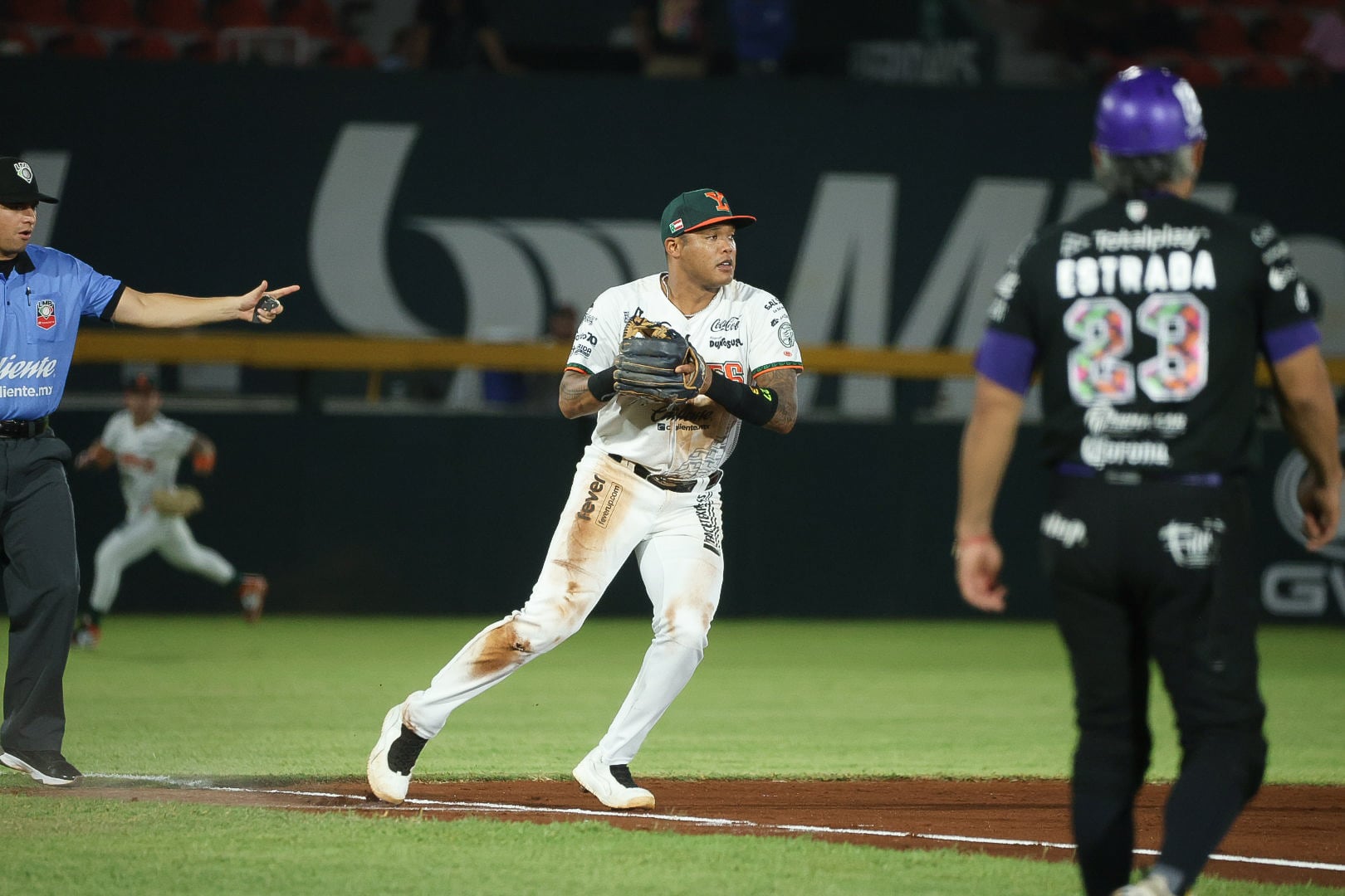 Los Leones obtuvieron en julio a jugadores “muy importantes”, señala Cárdenas