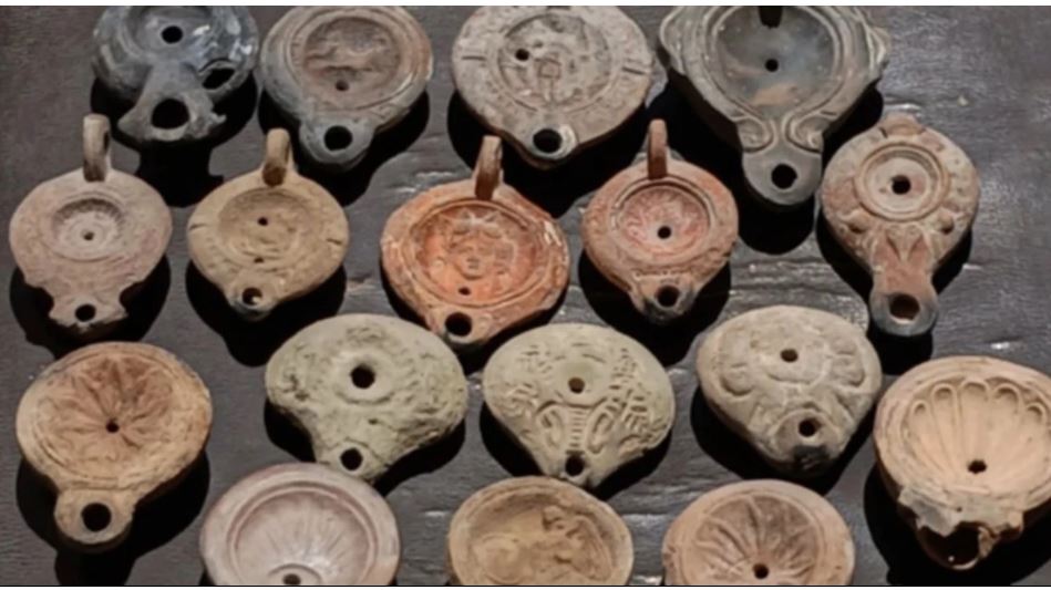 Egipto descubre 18 tumbas de los períodos ptolemaico y romano en la costa mediterránea