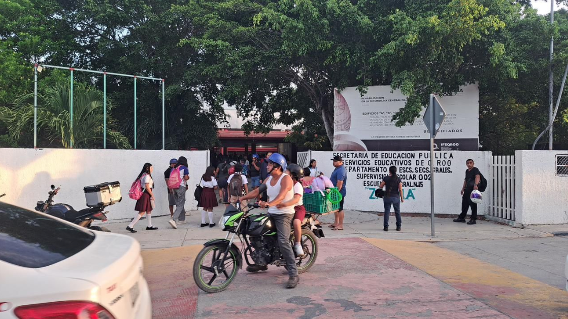 El regreso a clases en Tulum se desarrolla con normalidad