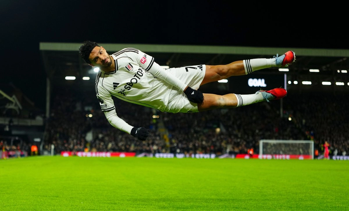 Raúl Jiménez, futbolista mexicano, se afianza entre los máximos anotadores latinoamericanos de la Premier