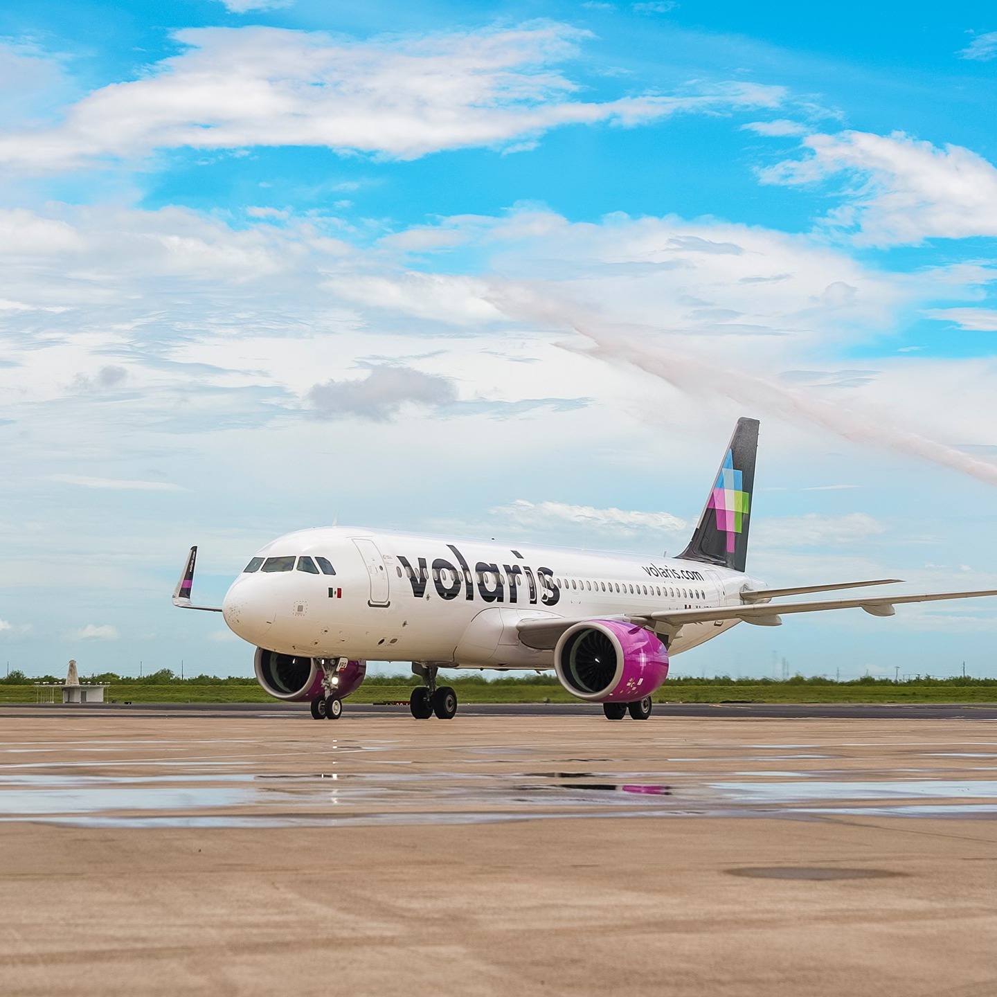 La Jornada Maya Nacional La Jornada Intenta Pasajero De Volaris Desviar Avi N Hacia Eu