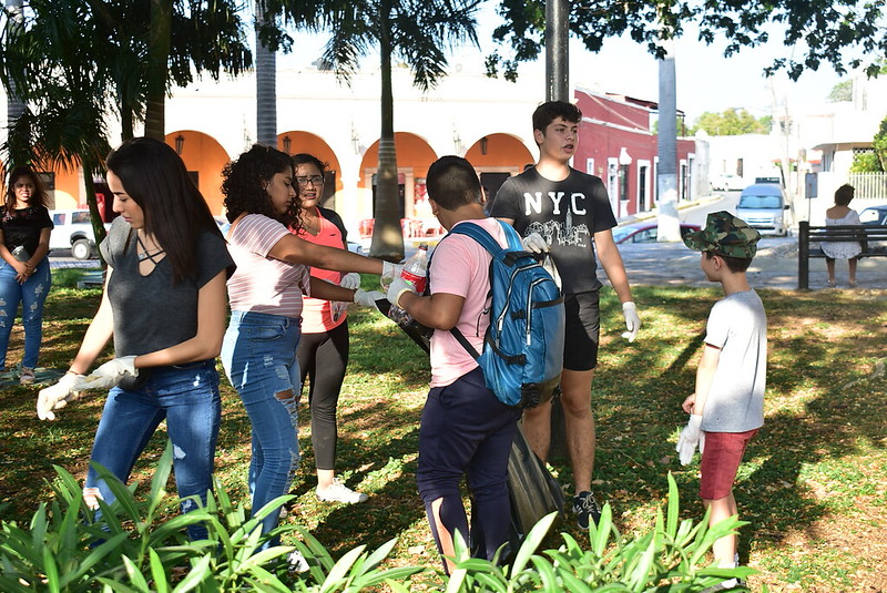 Jóvenes se desvinculan de familia, escuela y empleo; 40% de ellos no se halla en ninguno de esos espacios