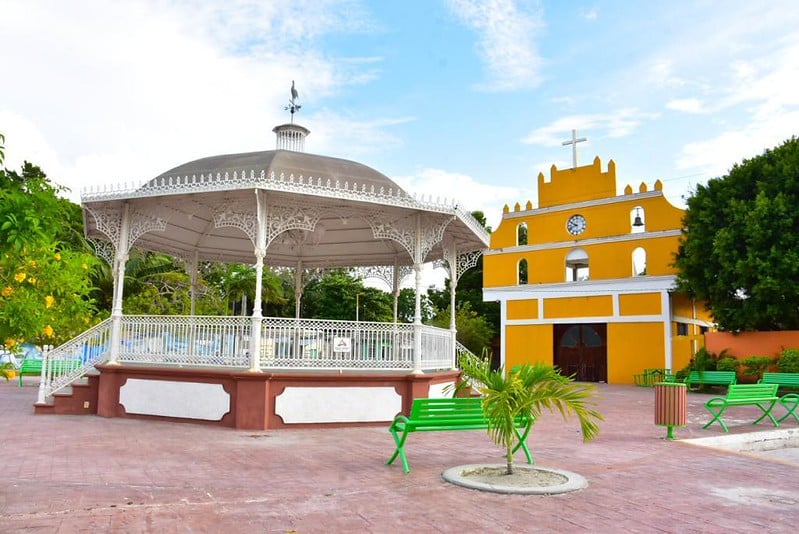 Limpian comedores de Isla Aguada en Carmen