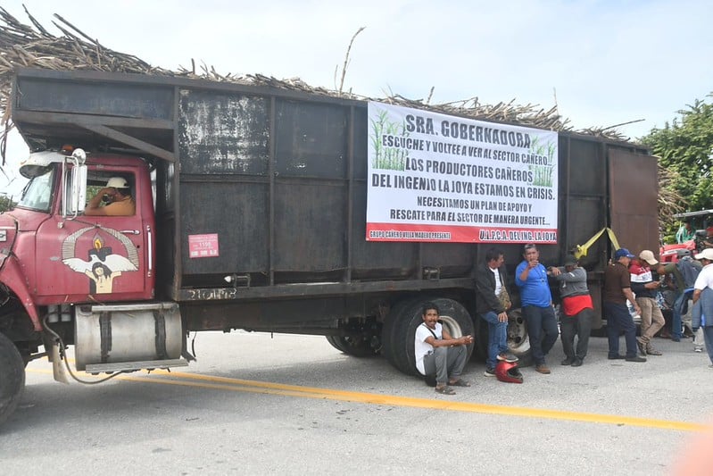 Productores de caña liberan la carretera Champotón-Campeche tras diálogo con autoridades