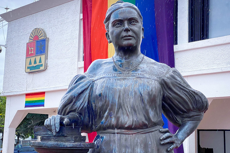 Persisten deudas con mujeres de la comunidad LGBT+ en QRoo: activista
