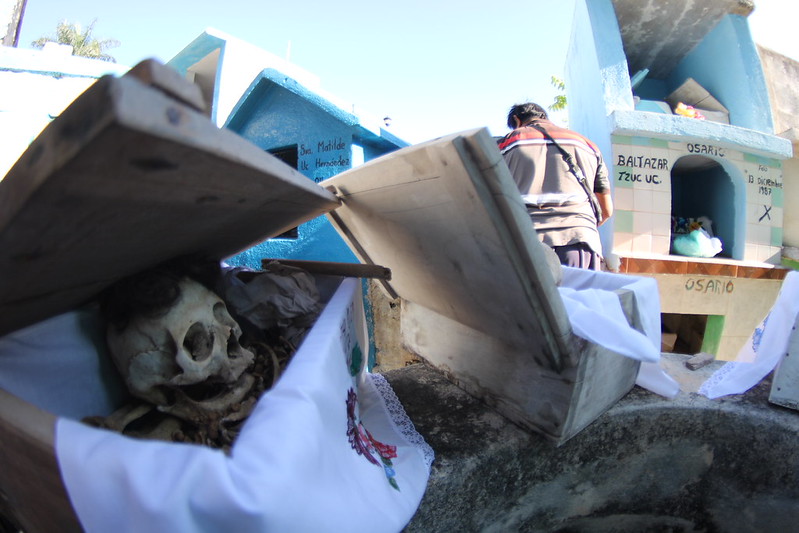 Ritual Cho'o Ba'ak, o limpia de huesos, persiste por los siglos de los siglos en Pomuch