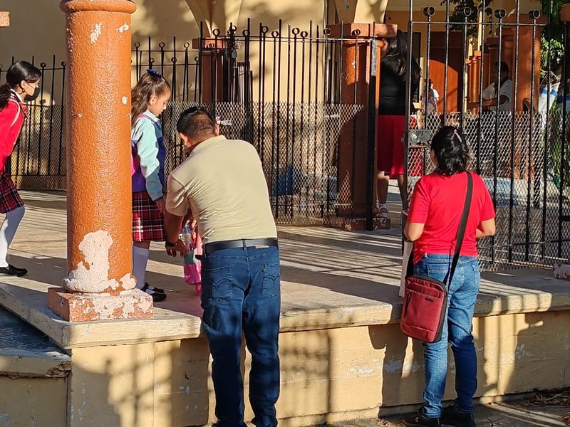 Hacia un reencuentro entre las familias y la escuela, aportes desde la educación comunitaria