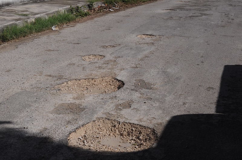 SICT envía a Campeche un tren de repavimentación para agilizar trabajos en la Villahermosa-Escárcega