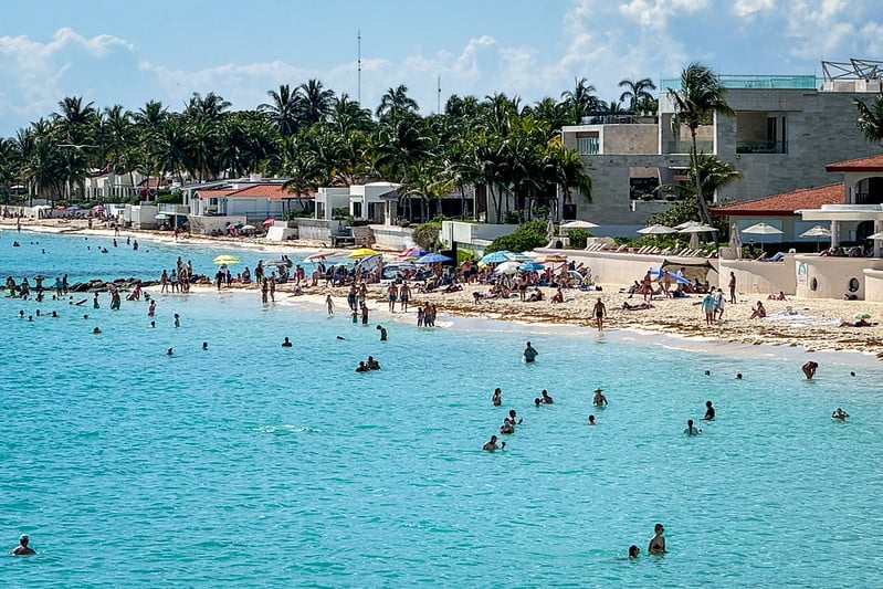 Mercado estadunidense continúa mostrando un desempeño sólido en QRoo: Bernardo Cueto 