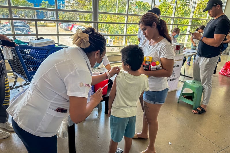 Refuerzan llamado a vacunarse contra el sarampión en Campeche ante casos sospechosos