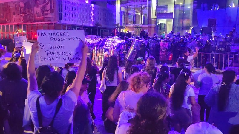 ONGs exigen liberación de cuatro personas detenidas en Campeche durante manifestación por el 8M