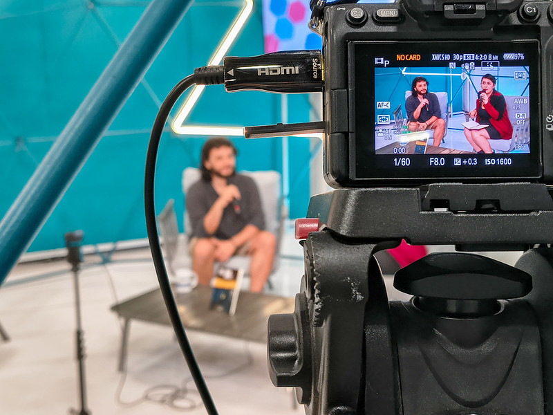 ¿Pedro Páramo versión feliz? Carlos Ferráez presenta ‘Mapas Inútiles’ 