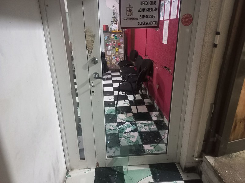 Elemento de la Guardia Nacional causa daños en ayuntamiento de Champotón durante madrugada