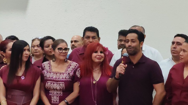 Renuncia directora de Turismo de Carmen para apoyar a Pablo Gutiérrez
