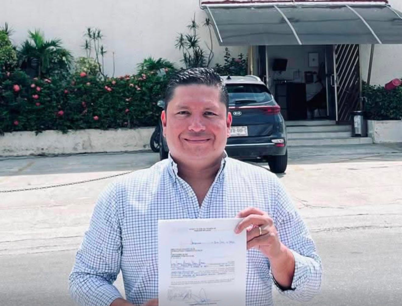 César Marín, ex secretario de la comuna de Carmen, renuncia a Morena