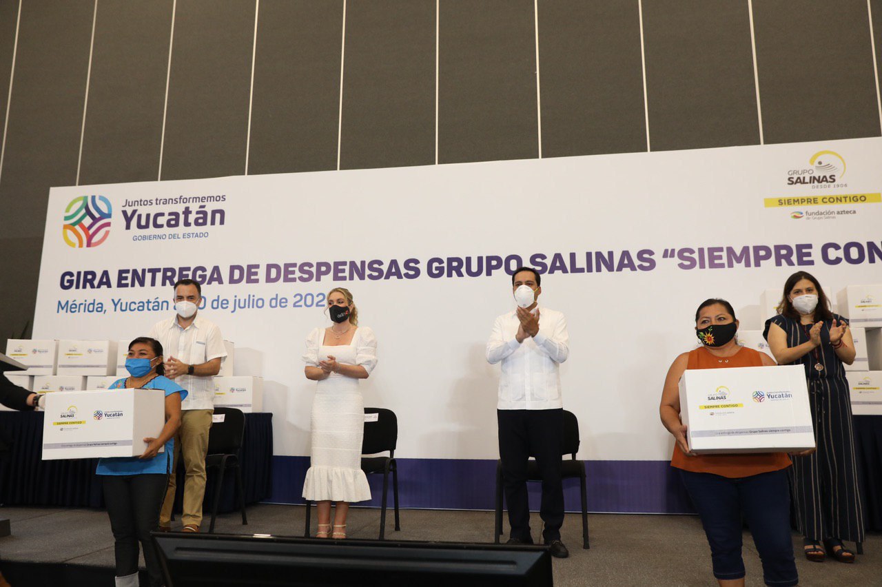 Reciben afectados por tormentas y pandemia cinco mil paquetes alimentarios en Yucatán