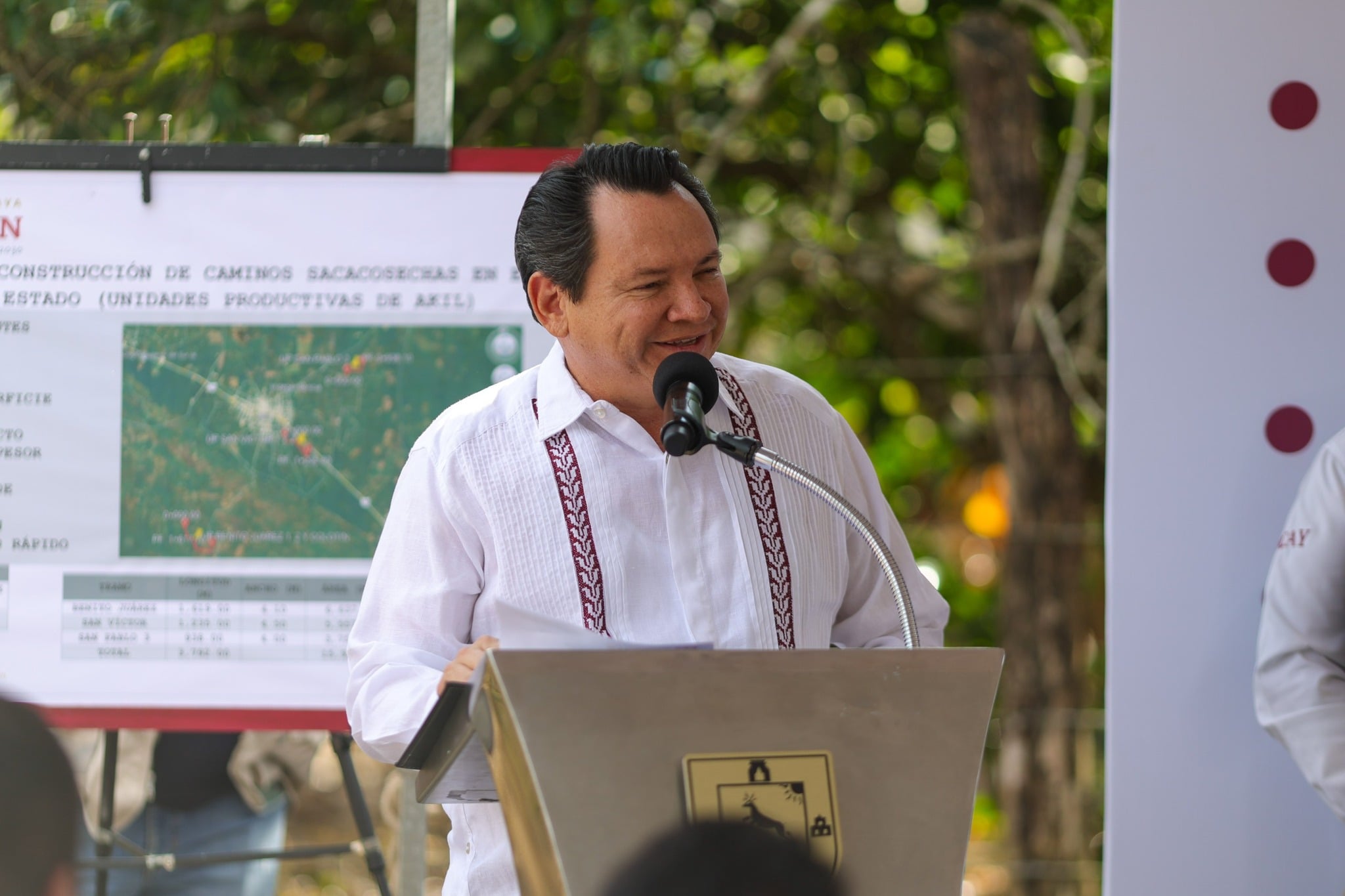Yucatán: Entregan rehabilitación del camino Cacao–San Antonio Mulix