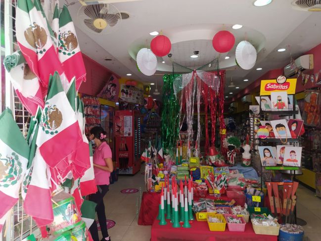 Vendedores de souvenirs patrios brillan por su ausencia en Mérida