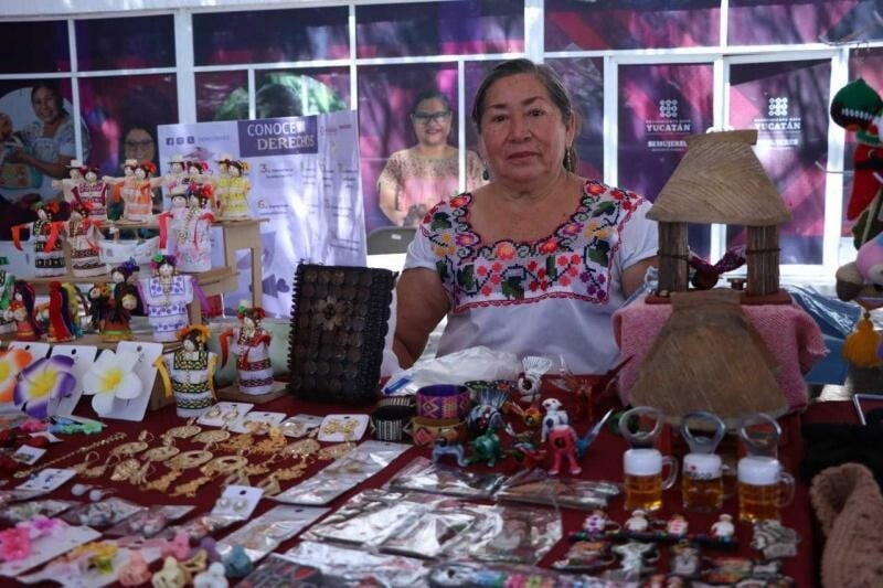 Feria Artesanal por los Derechos de las Mujeres de Yucatán fortalece la autonomía económica de las participantes