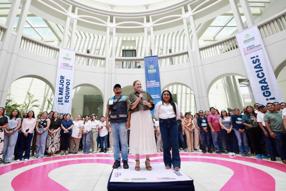 Cecilia Patrón reconoce el trabajo diario de los colaboradores del ayuntamiento de Mérida