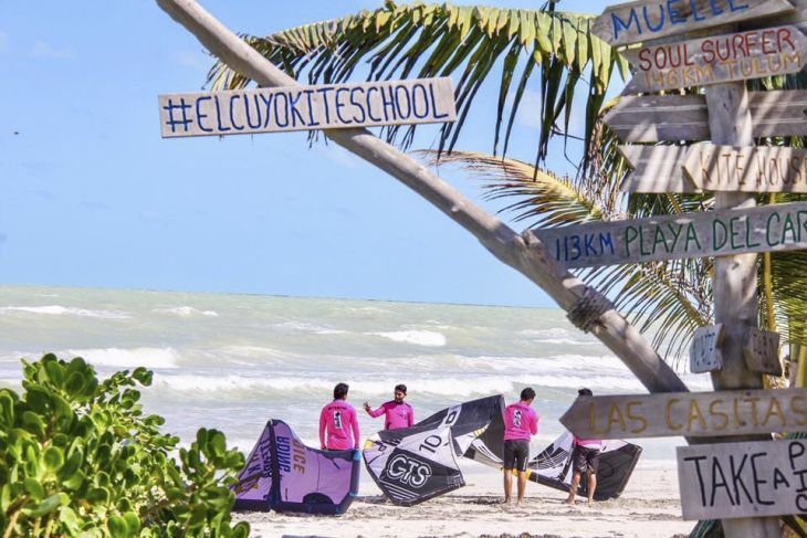 'Kitesurfers' de El Cuyo, la resistencia comunitaria contra el desplazamiento
