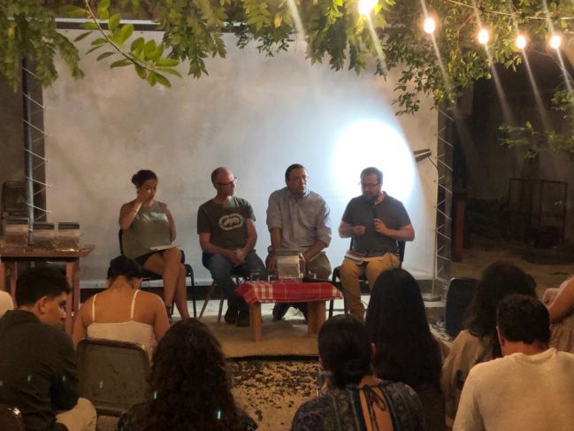 ¿El capital o la vida? Reflexionan sobre daño ecológico en Librería Feminista La Meiga